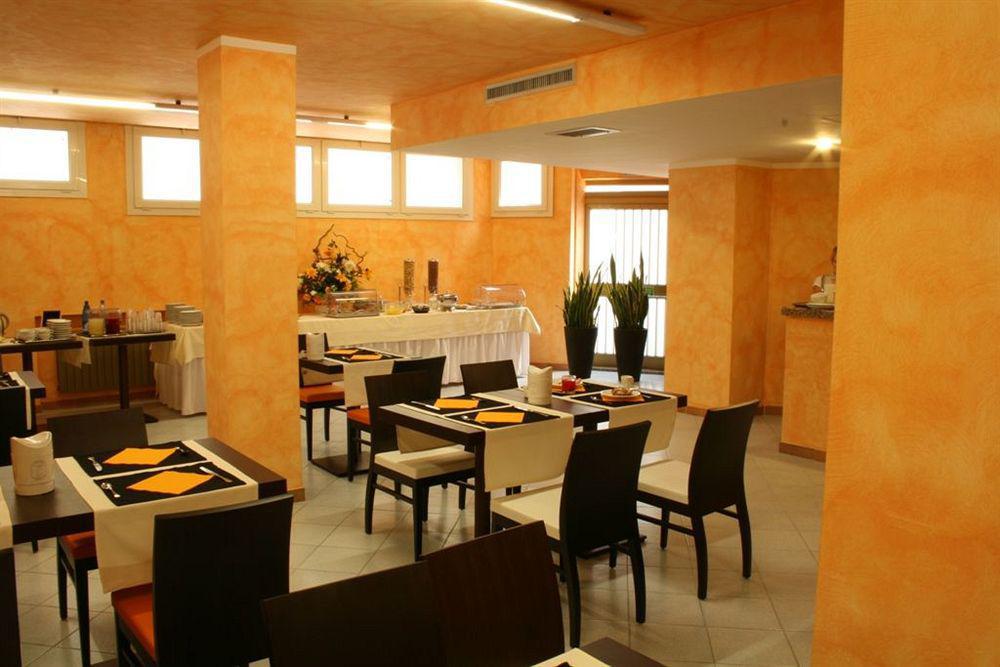 Park Hotel Residence Orbetello Restoran gambar